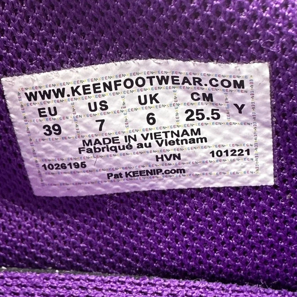 NWT KEEN Speed Runner Vibrant Grape US 7 EU 39 Hook Loop Adaptive Waterproof - Picture 11 of 11